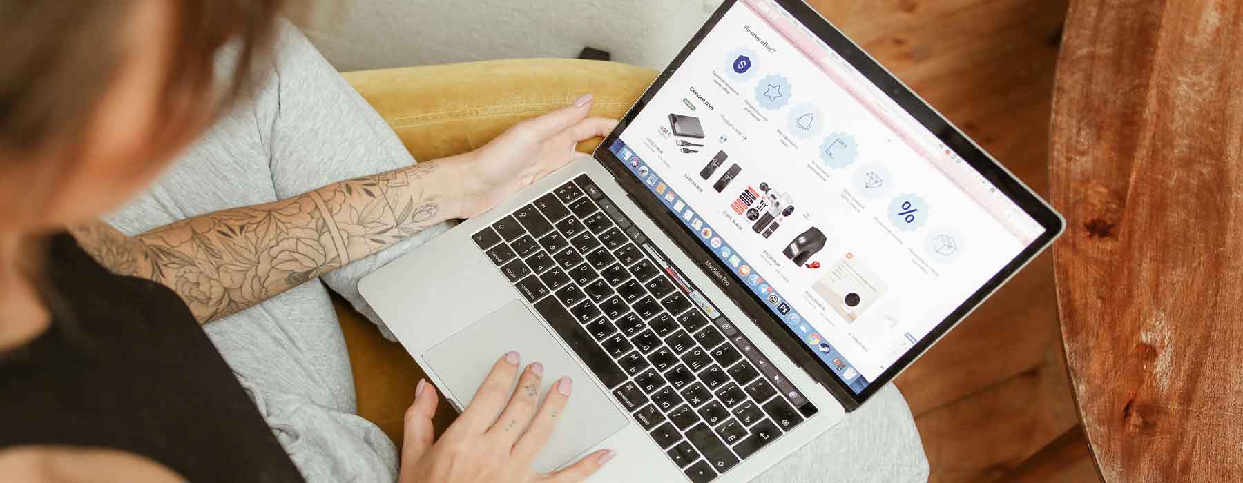 eCommerce Banner - Laptop